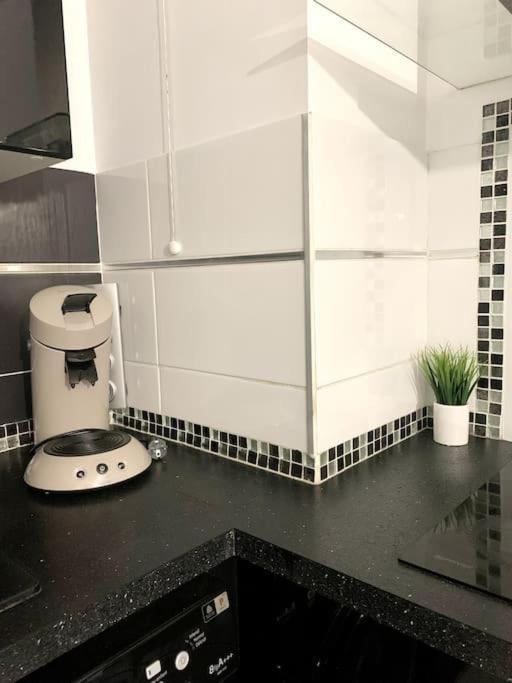 Grand F3 A 30Mn De Paris - Terrasse + Parking Prive Lejlighed Saint-Ouen-l'Aumone Eksteriør billede